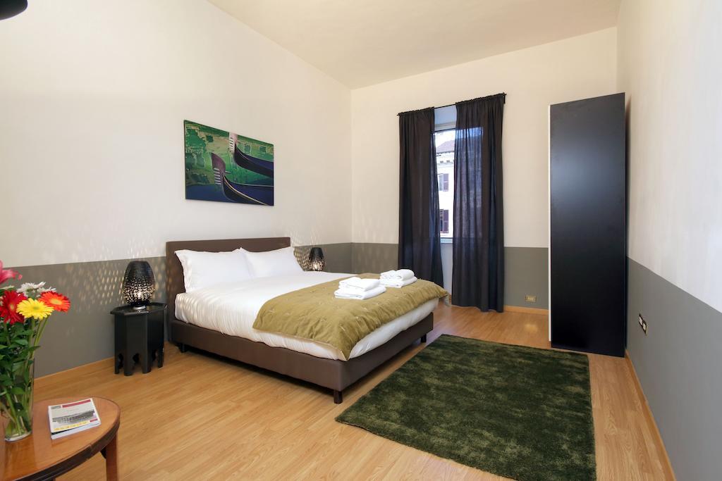 Da Sabrina Cavour 57 Apartment Рим Екстериор снимка